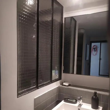 Holiday home La Casamia, Maison Avec Cour Privative, A 2 Pas De La Place Aux Herbes