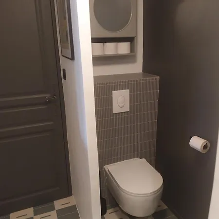 度假居 La Casamia Uzes, Maison Avec Cour Privative, A 2 Pas De La Place Aux Herbes