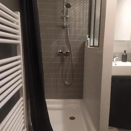 La Casamia, Maison Avec Cour Privative, A 2 Pas De La Place Aux Herbes Uzes