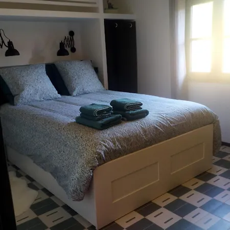 La Casamia Uzes, Maison Avec Cour Privative, A 2 Pas De La Place Aux Herbes Дом отдыха *