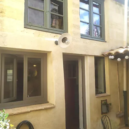 La Casamia Uzes, Maison Avec Cour Privative, A 2 Pas De La Place Aux Herbes *
