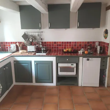 Дом отдыха La Casamia Uzes, Maison Avec Cour Privative, A 2 Pas De La Place Aux Herbes Юзес