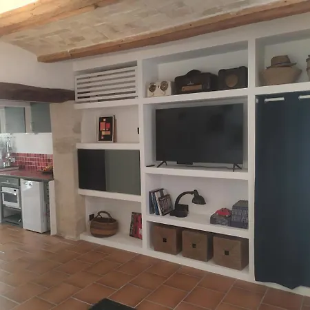La Casamia Uzes, Maison Avec Cour Privative, A 2 Pas De La Place Aux Herbes Дом отдыха
