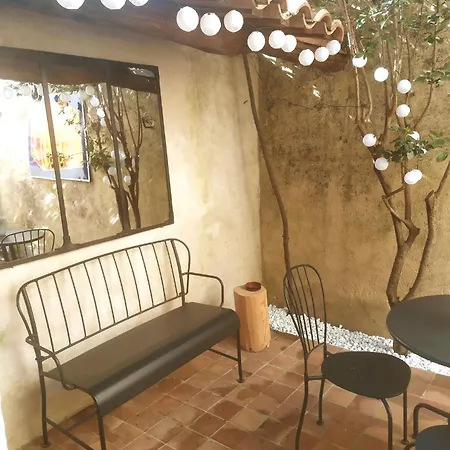 La Casamia Uzes, Maison Avec Cour Privative, A 2 Pas De La Place Aux Herbes 度假居 于泽斯